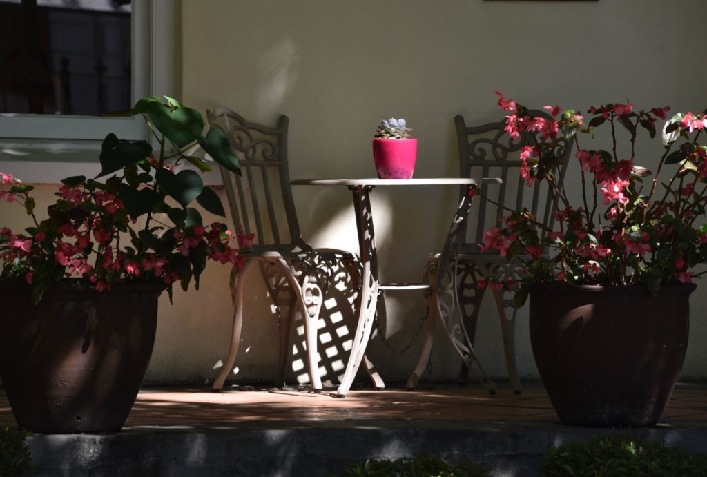 table with flowers