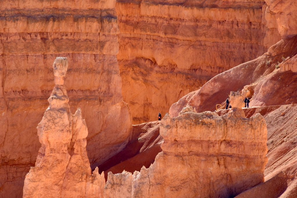 Hikers in Bryce Canyon